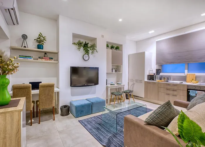 Paradise Exiles - By Solea Homes *