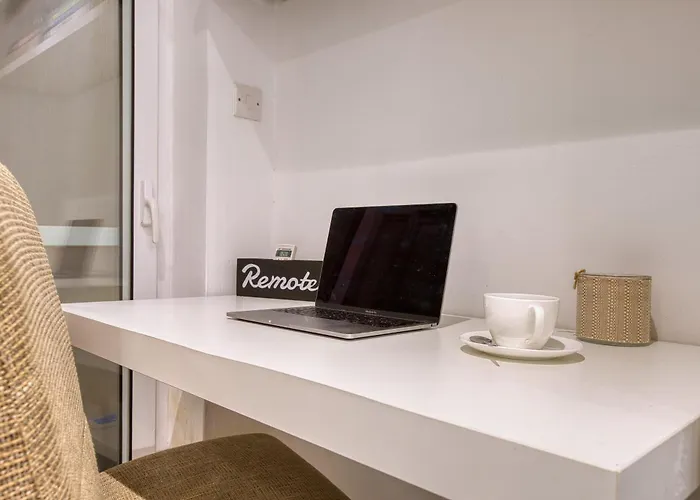 Paradise Exiles - By Solea Homes Apartman