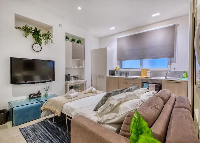 Paradise Exiles - By Solea Homes Apartman *